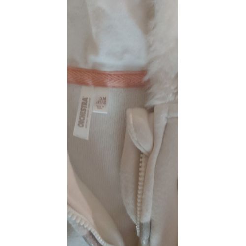 Veste Blanche De Bébé