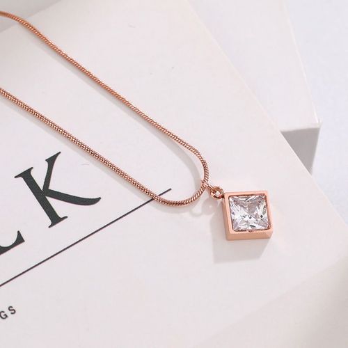 Collier Avec Pendentif Carré En Acier Inoxydable Pour Femmes, Bijoux De Couleur Or Rose, Cadeau De Nouvel An