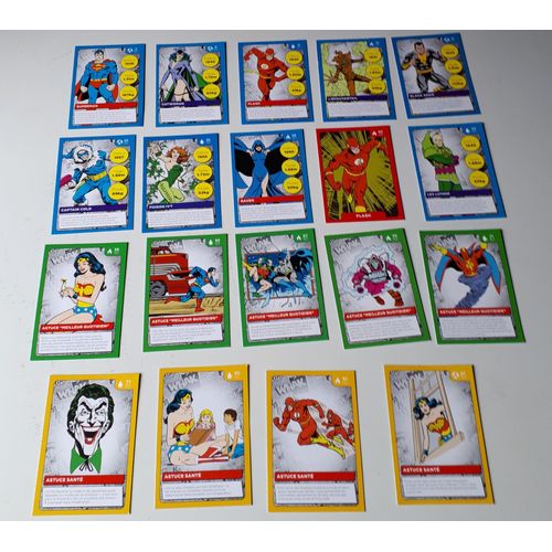 Dix Neuf Cartes Dc Comics Auchan 2022 Différentes (Dont 1 Spéciale Relief) Pour Compléter L'album Ou Se Créer Sa Propre Collection D'images De Super-Héros