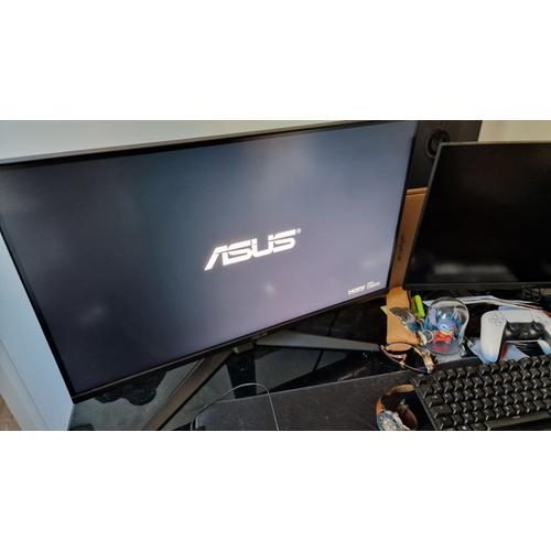 ASUS TUF Gaming VG289Q1A - Ecran PC Gamer eSport 28" 4K - Dalle IPS - 16:9 - 3840x2160 - 350cd/m² - Display Port & 2x HDMI - Haut-parleurs - AMD FreeSync - HDR 10 - 90% DCI-P3