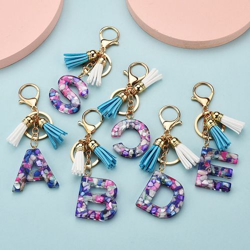 Porte-clés en acrylique avec 26 lettres pour femmes, pendentif en feuille d'or, breloques de Couple, accessoires de sac à main, pompon