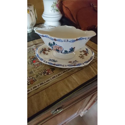 Sauciere Gien Dite A La Pivoine Estampillee