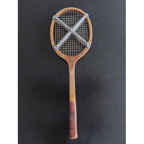 Raquette De Tennis Ancienne Donnay