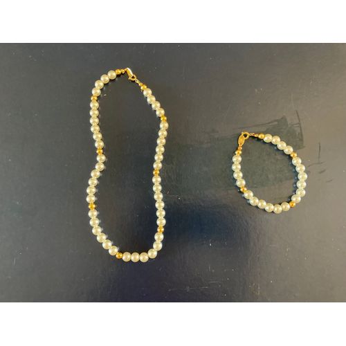 Collier Et Bracelet Fausses Perles Yves Rocher