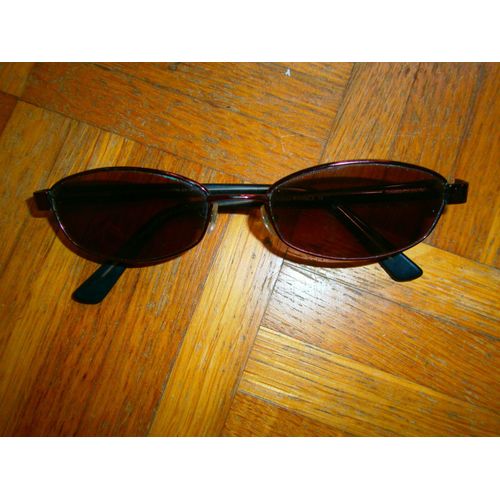 Lunettes De Soleil Et De Vue Monture Bordeaux Et Noire