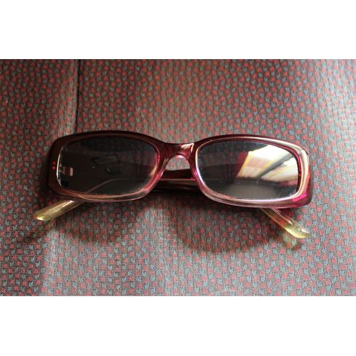 Paire De Lunette De Soleil Femme