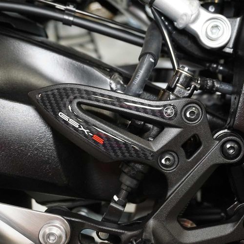 Plaques De Seuil De Porte - Carbone - Autocollants 3d Pour Bas De Caisse Moto Compatible Avec Suzuki Gsx-S 1000 2021