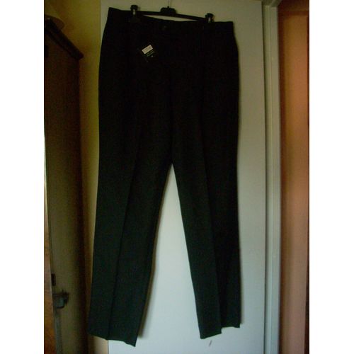 Pantalon De Costume Les Trois Lords Neuf Taille 48 Polyester 65% Viscose 35%.