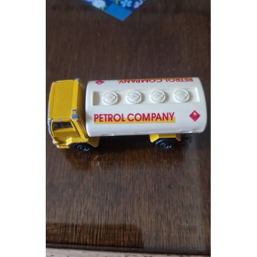 Majorette 241-245 Ford Camion-Citerne Compagnie Essence 1/100 Vintage Moulé Sous