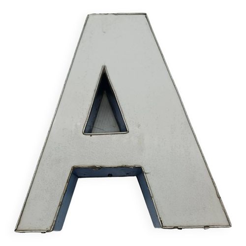 Enseigne lumineuse en plexiglas lettre A annes 60 blanc