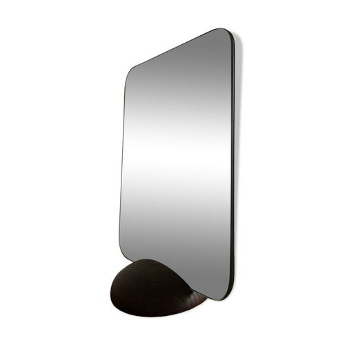 Miroir scandinave rectangulaire  poser sur une base en bois marron