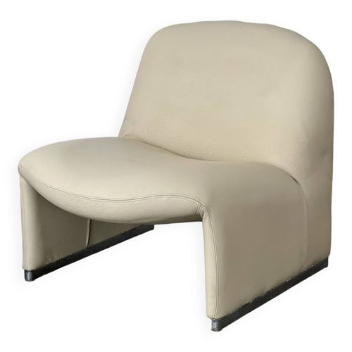 Chauffeuse  Alky  Par Giancarlo Piretti Pour Castelli Italie Annes 70 Beige