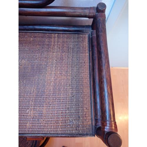 Coiffeuse En Rotin Avec Son Tabouret Marron