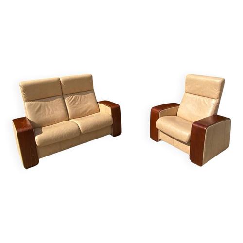 Lot Fauteuil Et Canap 2 Places Vintage En Cuir Beige Et Accoudoirs Bois Inclinables Style Stressless Beige