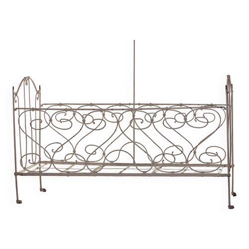 Lit Daposenfant Pliant Avec Ciel En Fer Forg Ou Banquette De Jardin Romantique 19e Blanc