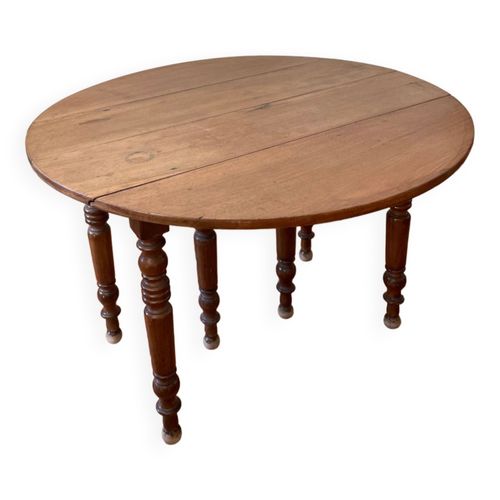 Table Ronde En Bois Marron