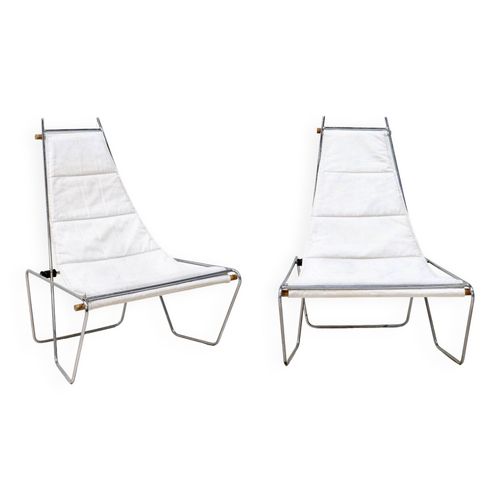 Une Paire De Chauffeuses France Annes 70 Blanc