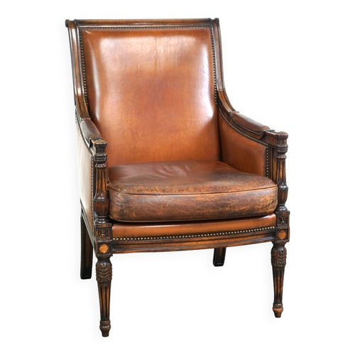 Fauteuil Classique En Peau De Mouton Avec Sculptures En Bois Marron