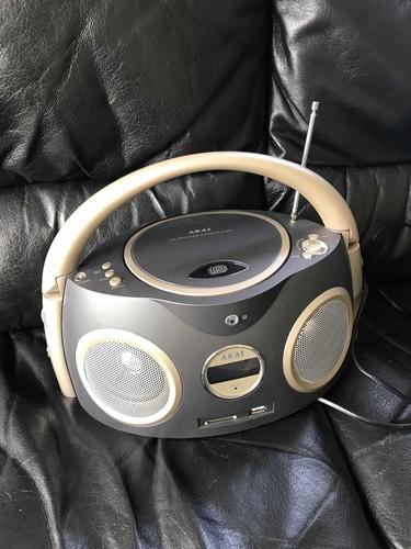 Poste radio cd akai AJP-6425UF