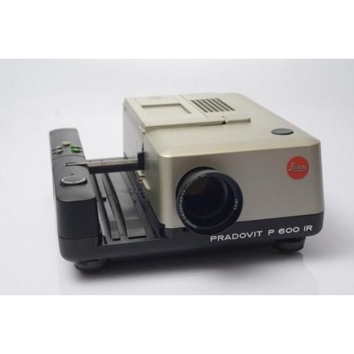 LEICA PROJECTEUR DIAPOSITIVES