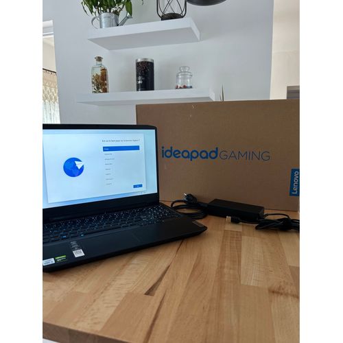 Lenovo Ideapad Gaming 3 15IMH05 - 15.6" Intel Core i5 - Ram 8 Go - SSD 256 Go + HDD 1 To
