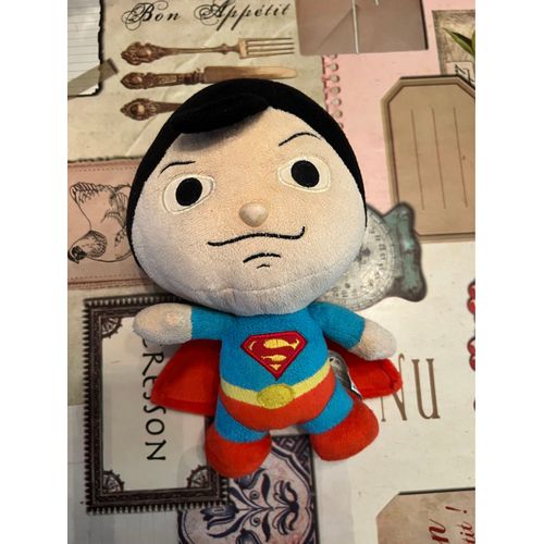 Peluche Doudou Superman Little Mates Dc Comics Famosa