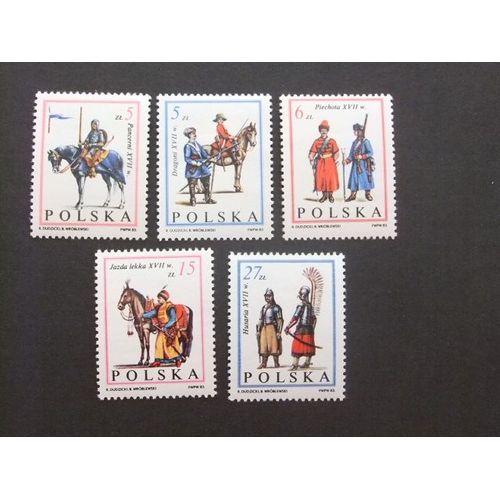 Pologne Polska 1983 Uniformes Armee Yvert 2683 / 2687 ** Mnh