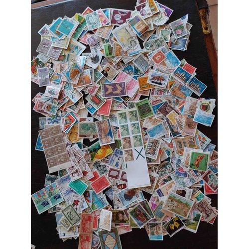 Lot D'environ 650 Timbres Des Colonies Francaises / Pays D'expression Francaise / Tom Lot 3