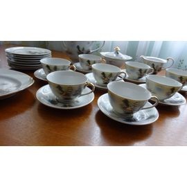 Service À Café Ou Thé En Porcelaine Du Japon.