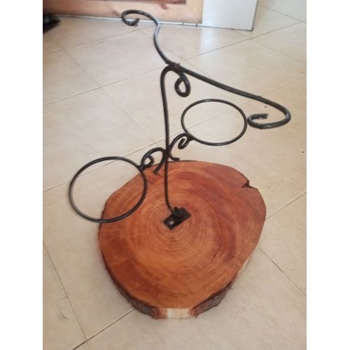 Porte -Bouteilles Et Verre A Pieds