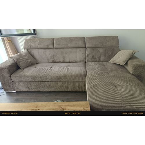 Canapé D'angle 2 M 72 Velours Taupe Avec Coffre Il Fait Lit Acheter 890 €, Je Le Revends 600 € État Neuf