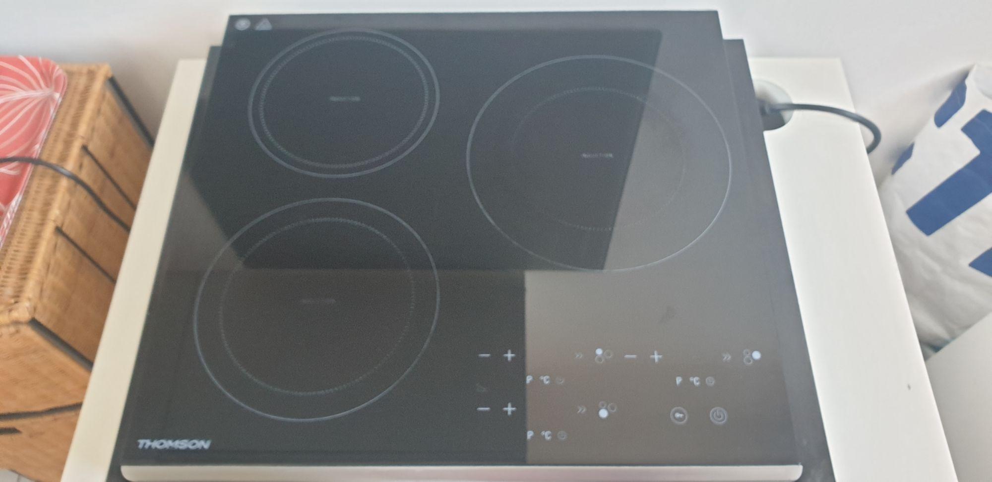 Thomson - table plaque à induction posable avec 2 foyers 3400W gris noir -  Table de cuisson - Rue du Commerce