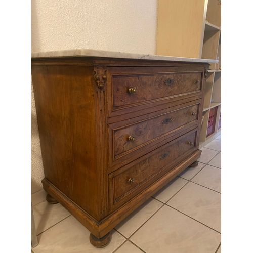 Commode À Ronce De Noyer