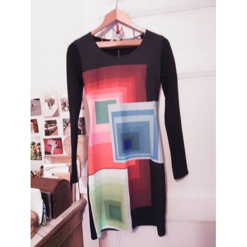 Robe Noire/ Colorée 36 S Desigual.