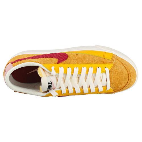 Nike blazer low vintage femme best sale jaune