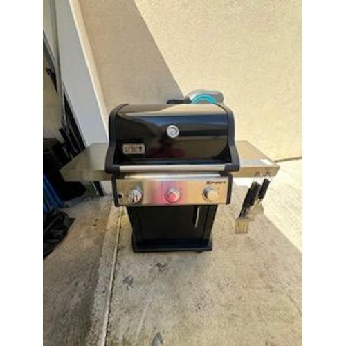 Barbecue à gaz WEBER Spirit premium E-315 avec plancha