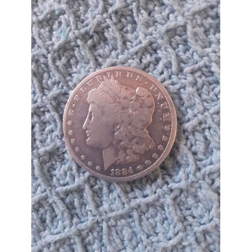 1 Dollar Argent 1884 Type O Très Bon État.