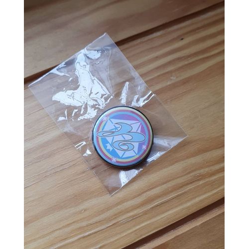 Pin's Broche Badge Collector One Piece Red