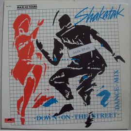 Shakatak . Down On The Street . Dance Mix Et Version Longue - Holding On . ( Maxi 45trs )
