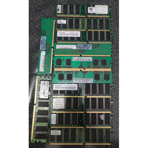 Lot de 12 barrettes de RAM 256 / 512