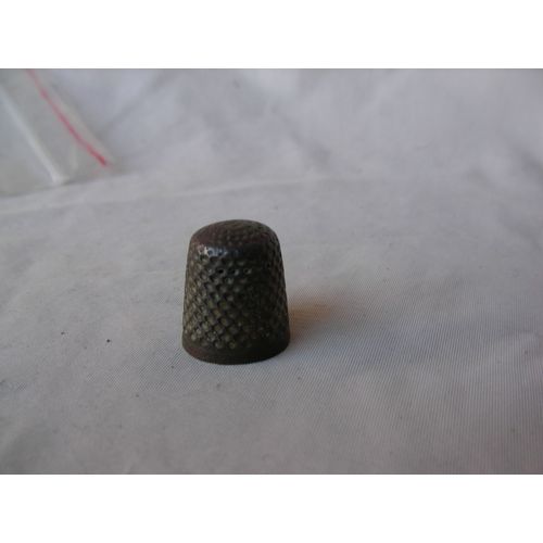 Ww1 France/Allemagne Dé De Couture Civile/Militaire 100% De Terrain Region Est