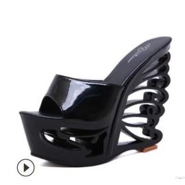 Chaussures Escarpins Escarpins compensés Pittarello Escarpin compens\u00e9 noir style d\u00e9contract\u00e9 