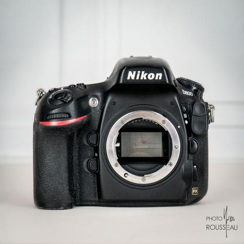 Nikon D800 36 mpix + Battery Grip SB-NIK-D800 + Accessoires