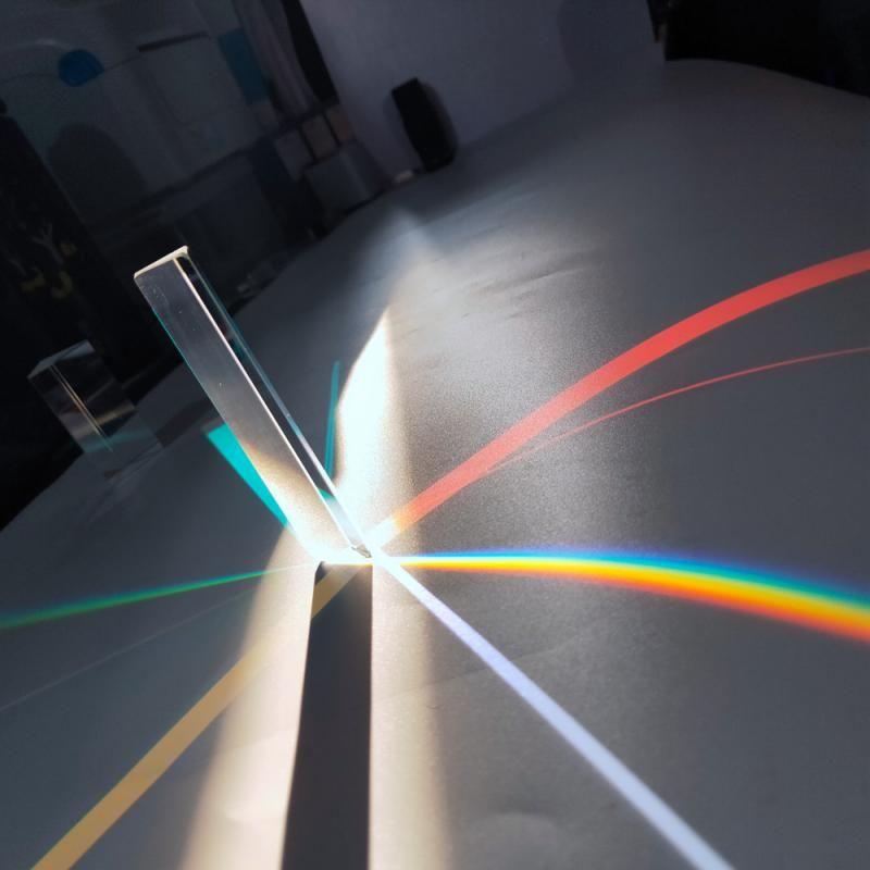 Cristal de verre optique Triple prisme triangulaire pour l'enseignement de  la physique de la lumière