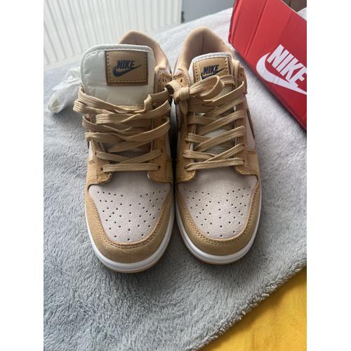 Nike Dunk Low Gold Suede - 43