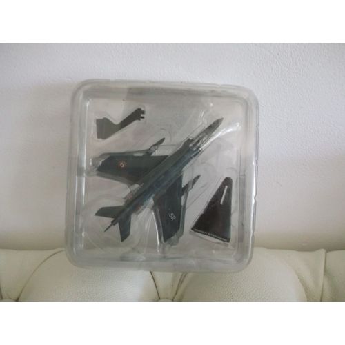 Aermacchi Mb339 - Avion Militaire 1:94- Miniature Métal - Delprado-Delprado