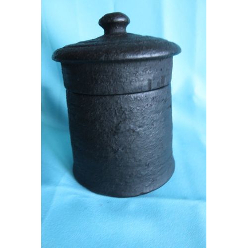 Ancien Pot À Beurre En Bois Tourné Du Népal
