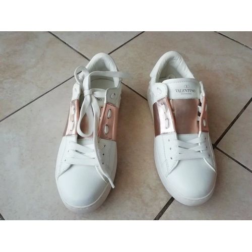 Basket Valentino Garavani Taille 37.