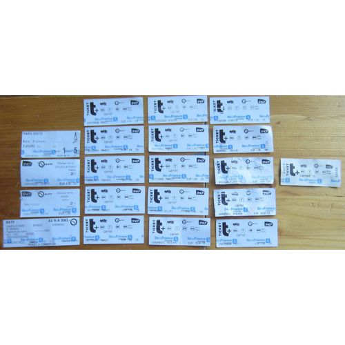 20 Tickets Métro T+ Ratp Sncf Ile De France Mobilité Composté (13 De Carnet Dont 1 Variété Lettrage De Taille Réduite 3 À L'unité 1 Paris Visite 2 Jours 1 Ticket 2 Réseaus Ferrés)