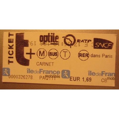 1 Ticket Métro T+ Ratp Sncf Ile De France Mobilité Varieté Gros Caractères Provenant De Carnet Composté